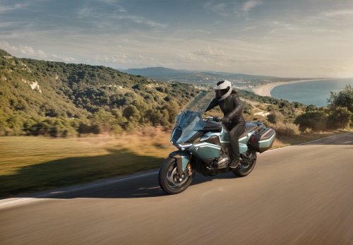 Nouvelle BMW R 1300 RT : la grande voyageuse se réinvente