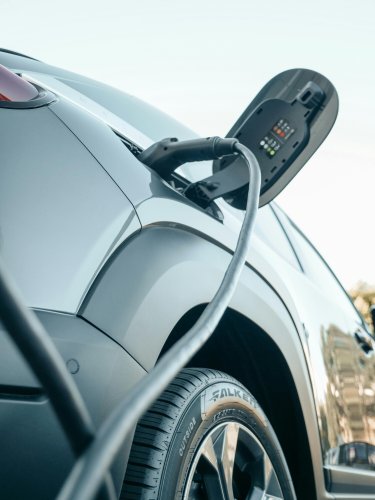 Voitures électriques : une simple mise à jour pour se recharger plus rapidement