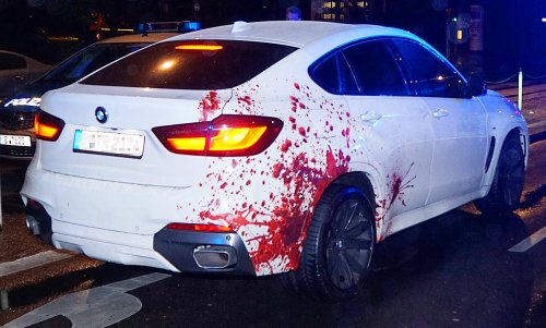 Polizeiaufgebot wegen "Blut" am Auto