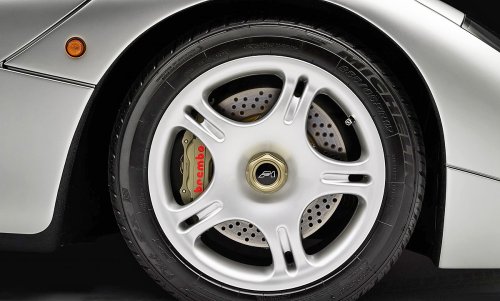 Preis für Reifenwechsel bei McLaren F1: Video | autozeitung.de