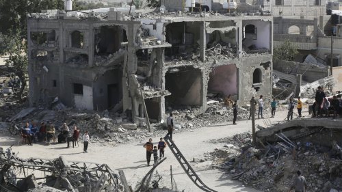Israel and Hamas agree to extend Gaza ceasefire for another day