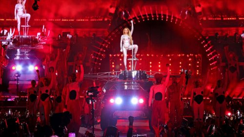 Citing Beyoncé bump, mayor wants Bey to stay longer