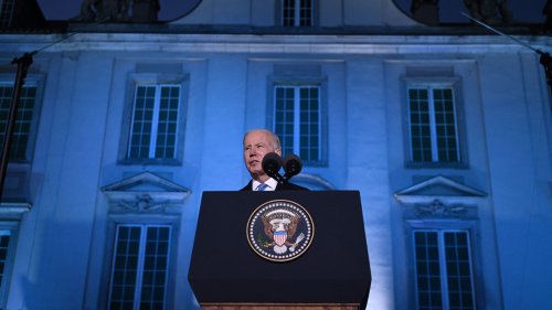Biden says Putin "cannot remain in power"