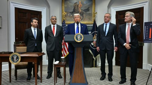 Trump says European Union is "nastier than China"