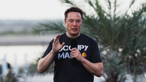 Elon Musk highlights monkey "telepathic typing" at Neuralink event
