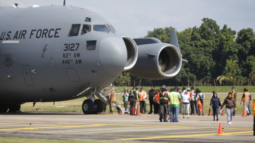 Scoop: First flight leaves U.S. under Trump's $1,000 "self-deport" deal