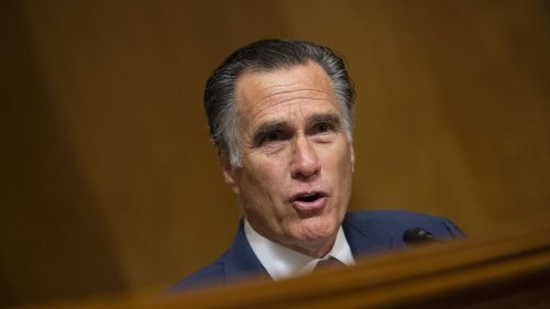 Romney says he has seen no evidence Ukraine interfered in 2016
