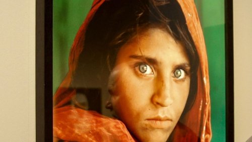 "Afghan girl" on 1985 cover of National Geographic evacuated to Italy