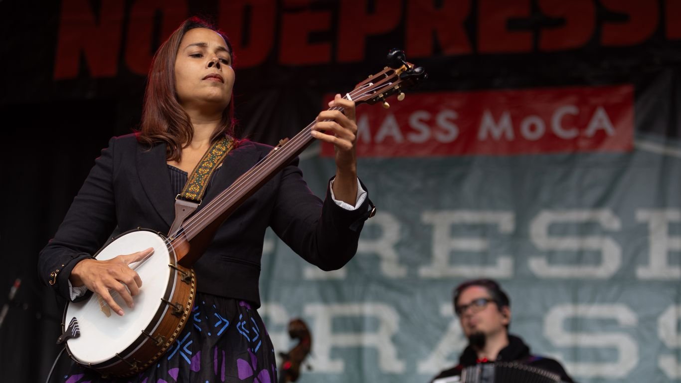 North Carolina native Rhiannon Giddens plays on new Beyoncé track