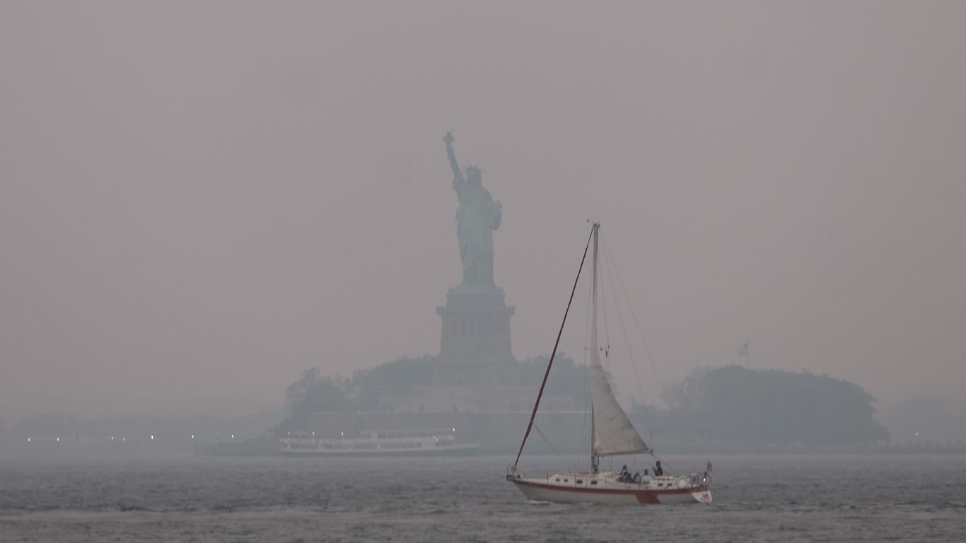 Air quality in northern U.S. plummets from wildfires raging across Canada