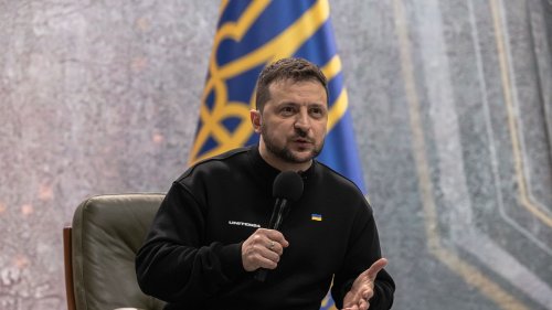 Zelensky fires top Ukrainian military commander