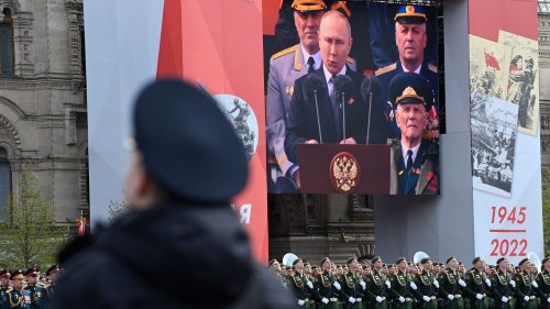 Putin tries to justify Ukraine invasion in Victory Day speech