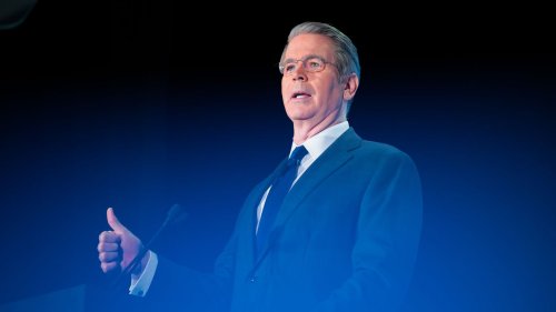 U.S. and China are talking, but China needs a de-escalation, Bessent says
