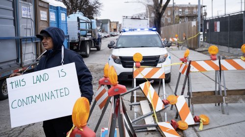 Illinois halts construction of Chicago migrant camp