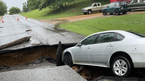 Kentucky declares state of emergency as historic rainfall floods communities - Vimarsana News