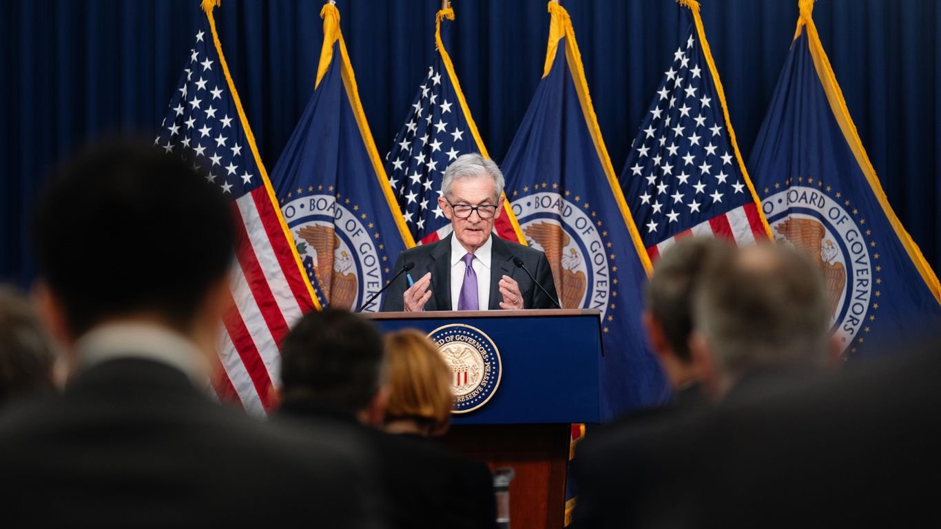 Fed officials expected inflation-cooling process to be "uneven," meeting minutes show