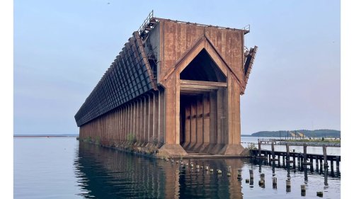 Great Lakes-inspired photo exhibit opens in Chicago
