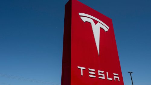 Tesla-Trump backlash grows with Arizona Cybertruck fire