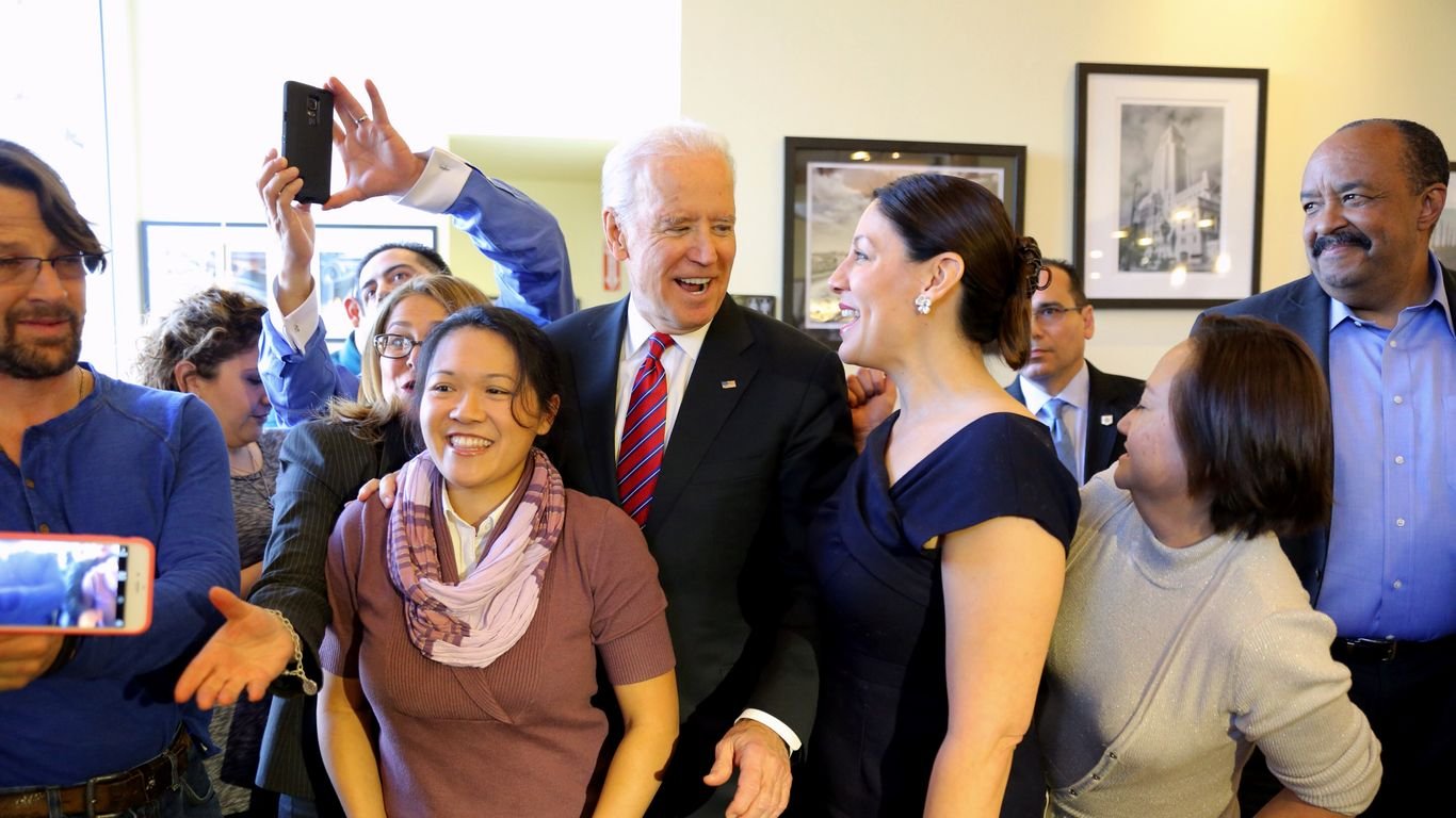Biden wins Michigan Democratic primary, AP projects