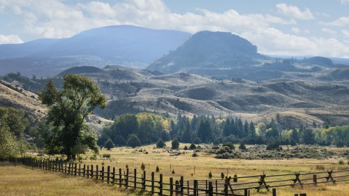 Billionaires are buying up America's ranches
