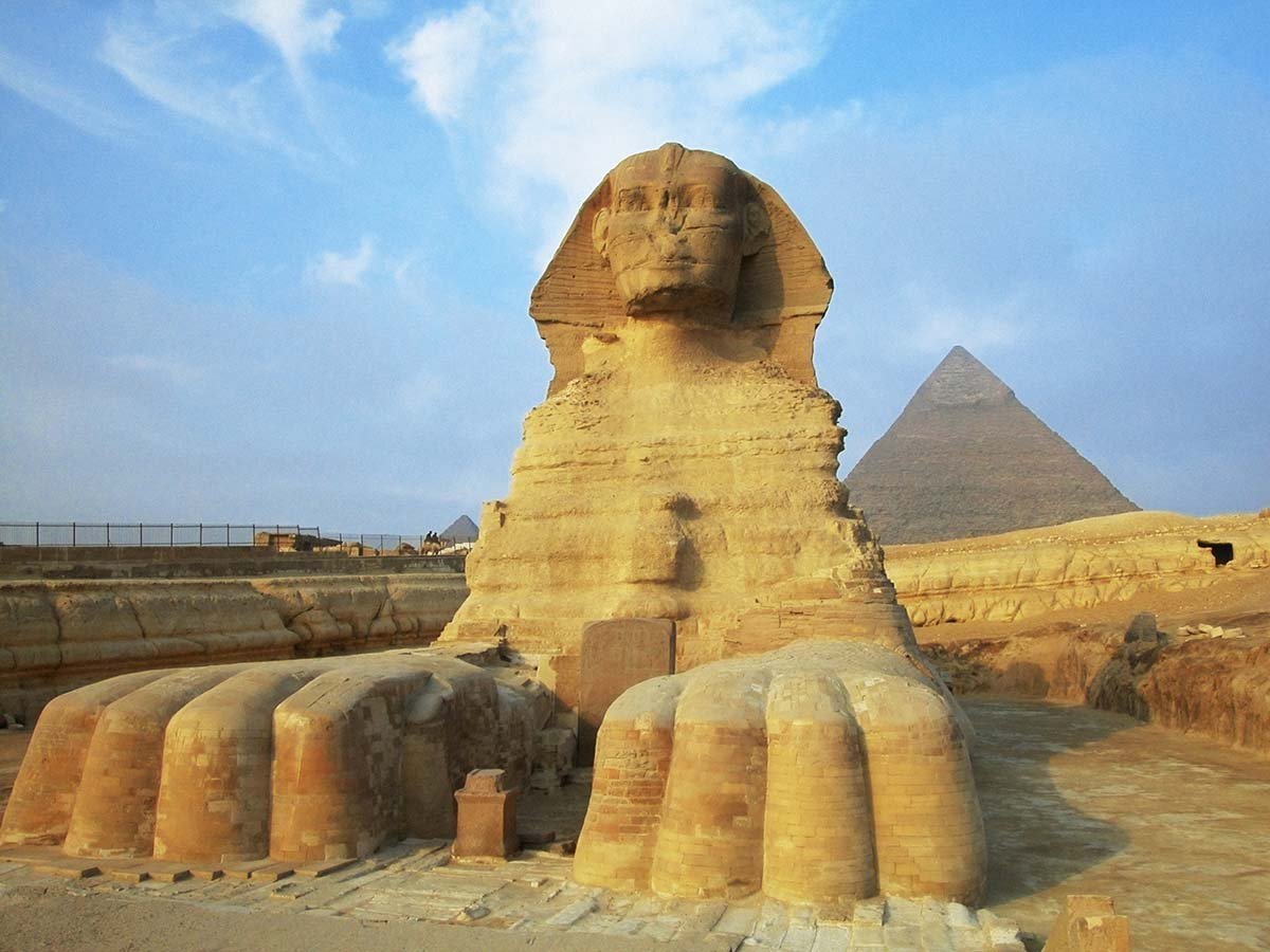 15 Colossal Statues Around the World