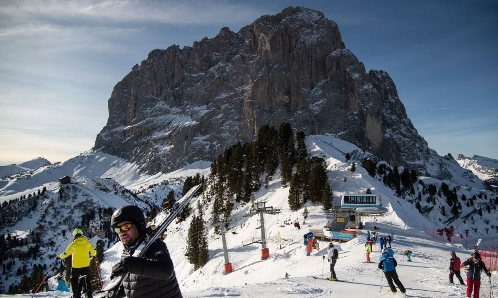 The 10 Most Dangerous Ski Slopes on Earth