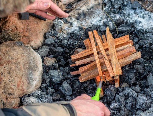 How to Properly Start a Fire in Your Fire Pit