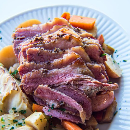 Best Homemade Irish Corned Beef and Cabbage Recipe For Amazing Dinners