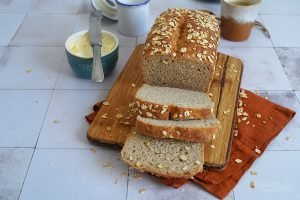 Einfaches Porridge Brot (ohne Kneten)
