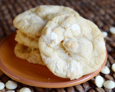 Chewy White Chocolate Macadamia Nut Cookies - Baking Bites