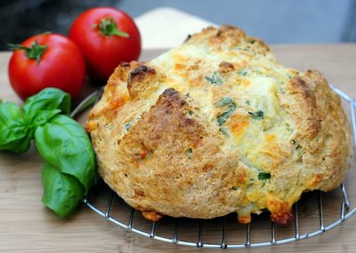 Mozzarella and Basil Bread - Baking Bites
