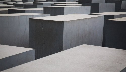 Exploring The Memorial to The Murdered Jews of Europe in Berlin | BaldHiker