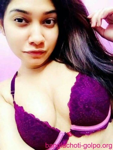 New BanglaChoti গার্লফ্রেন্ডকে আমার সামনেই ডগি স্টাইলে চুদলো
