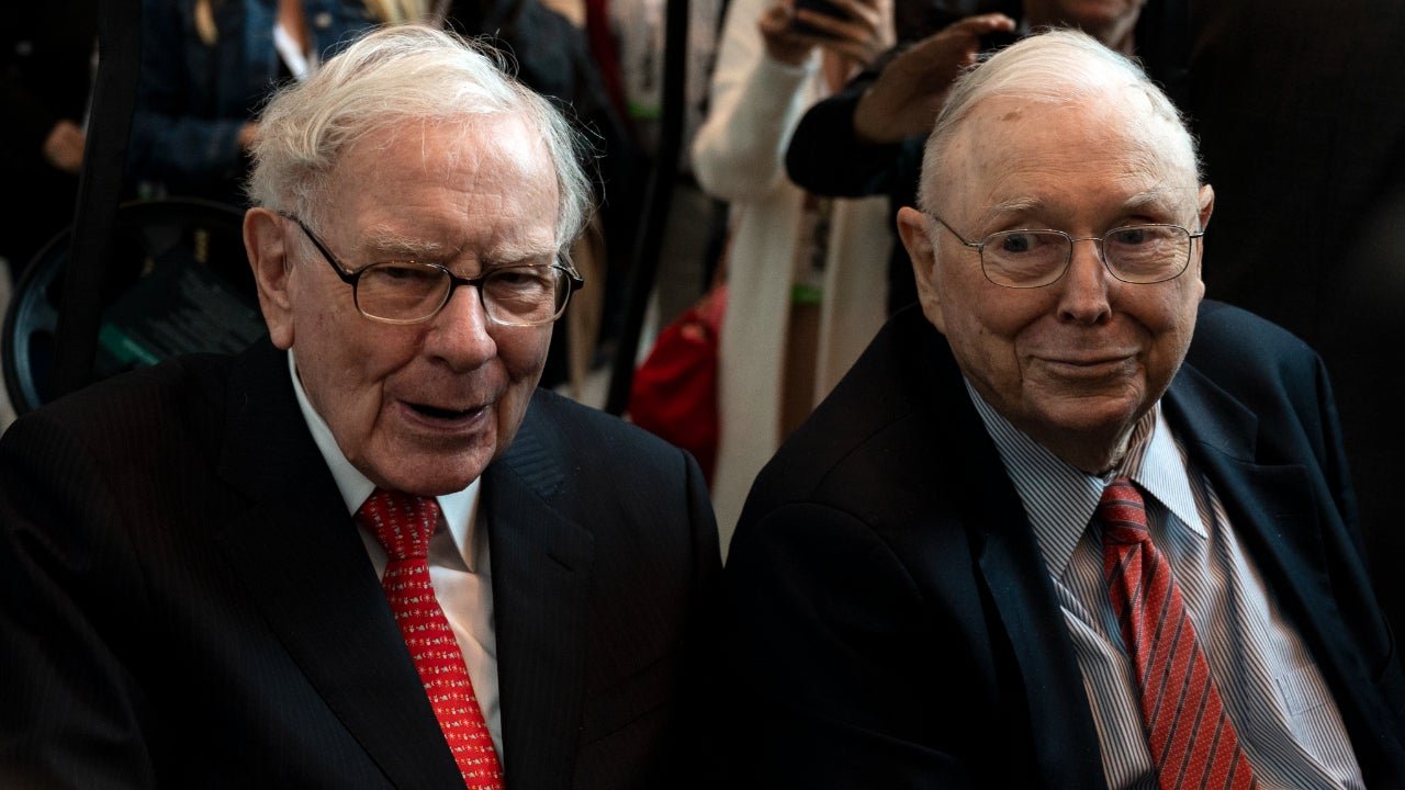 Warren Buffett’s top tips for investors in 2022 - cover