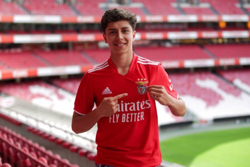19-year-old Benfica gem now being assessed by Barcelona