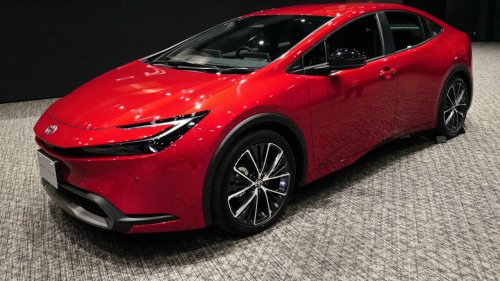 Toyota Has Become an Anti-Tesla. It’s Paying Off.