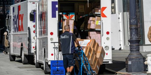 With UPS Out, Amazon Turns to FedEx
