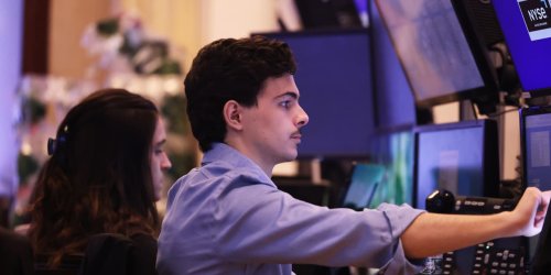 These Stocks Are Moving the Most Today: FedEx, Boeing, Nike, Micron, Super Micro, NIO, D-Wave Quantum, and More