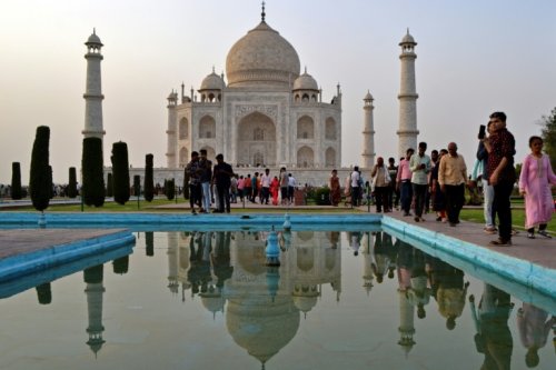 Hindu Extremists Target Muslim Sites In India, Even Taj Mahal