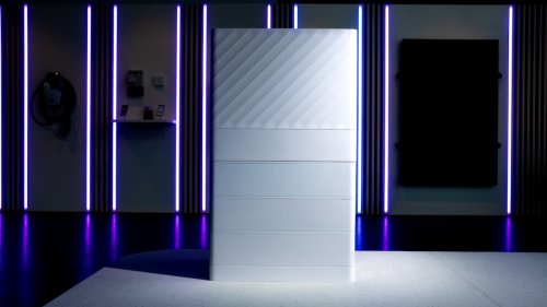 Für Privathaushalte: KI-Batterie kauft Strom, wenn er günstig ist
