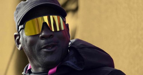 "It becomes harder to say no to a cheeseburger" - Michael Jordan admits it's been hard to get back into shape after retirement
