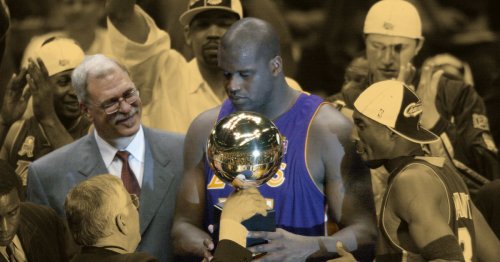 "Shaq got in a scoring contest with Allen Iverson" - Why Phil Jackson wasn't pleased with Shaquille O'Neal's 44 points in Game 1 of the 2001 NBA Finals