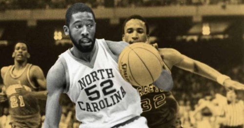 "I never thought about NBA" - James Worthy reveals he only wanted to play college basketball so his parents didn't have to pay his tuition