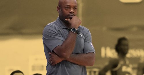 "It has something to do with them dam lows" - Nick Van Exel thinks players today are prone to Achilles injuries because they don't wear high tops anymore