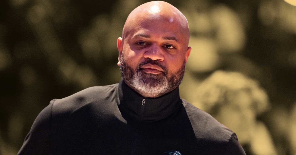 J.B. Bickerstaff regrets not investing in Bitcoin back in 2016: “We saw it explode and were like, ‘Damn, Nick was right!”