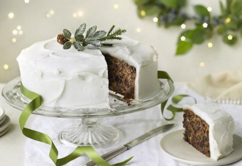 Mary Berry’s festive Christmas cake recipe