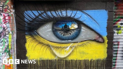 Ukraine conflict: Cardiff street art highlights 'horrid situation'