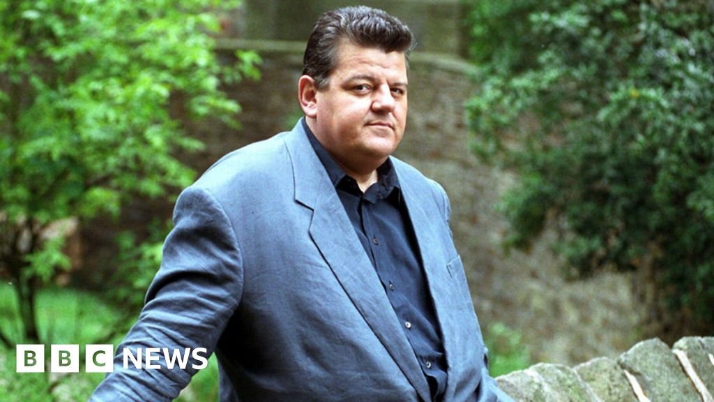 Robbie Coltrane obituary: Actor who could be funny or serious, but always compelling