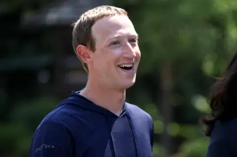 Zuckerberg wants Facebook to become online 'metaverse'