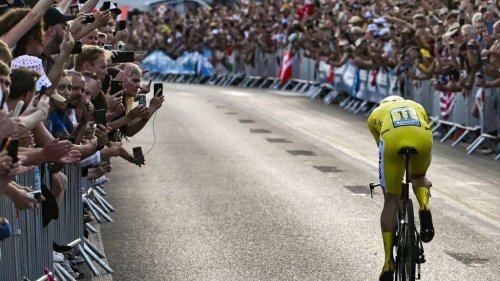 Edinburgh to stage start of Tour de France in 2027